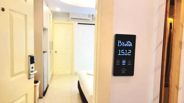 비 유어 홈 호텔 돈므앙 에어포트 방콕-스탠다드 더블룸-8