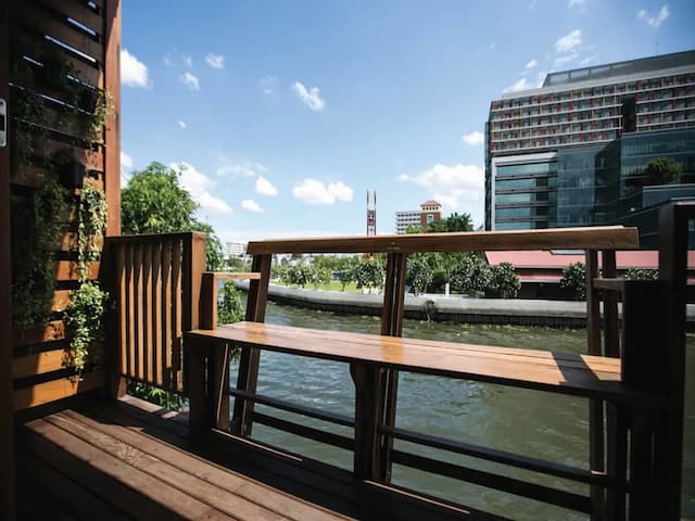 曼谷蓮區晨恩酒店-Deluxe Studio Canal View-5