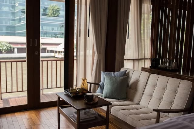 曼谷蓮區晨恩酒店-Riverfront Suite Canal View-1