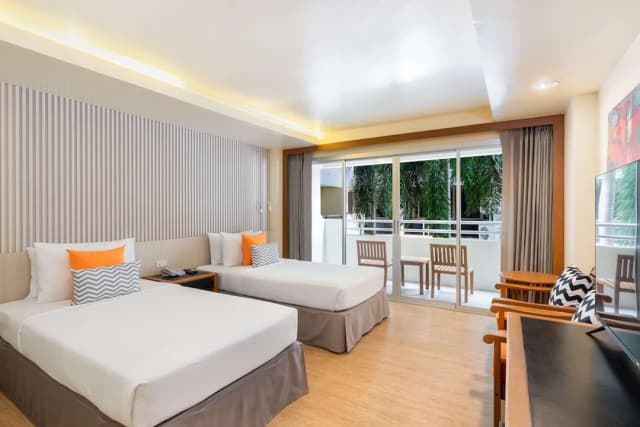 芭提雅陽光飯店-特級客房-2