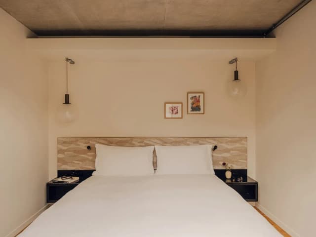 Aethos Hotel London Shoreditch-Shoreditch Balcony Suite-7