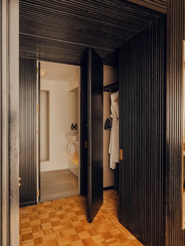 Aethos Hotel London Shoreditch-East End Balcony Suite-9