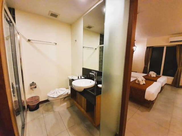 The Signature Hotel Thapae-Standard Twin Room-7