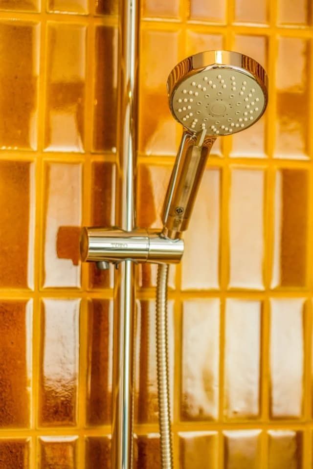 The Signature Hotel Thapae-Deluxe Double Room-7