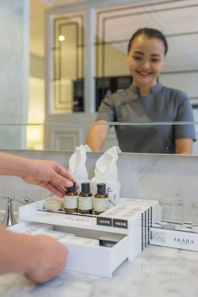 Akara Hotel Bangkok-Prarop King Deluxe-16