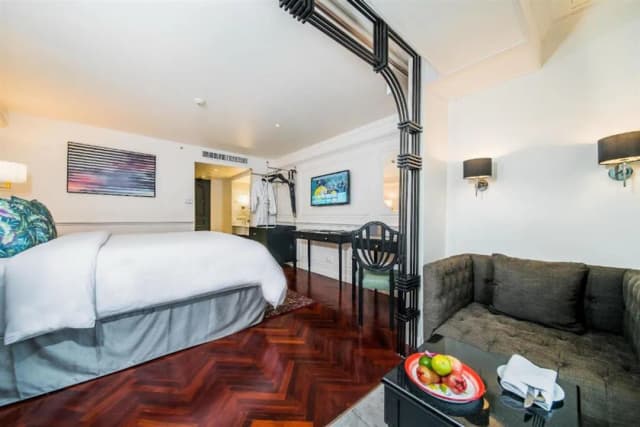 Akara Hotel Bangkok-Prarop King Deluxe-7