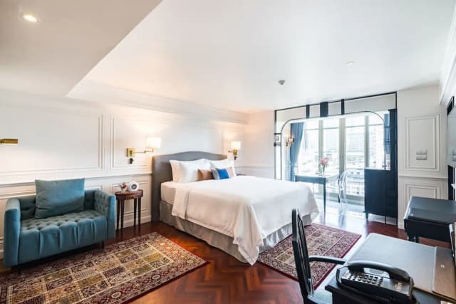 Akara Hotel Bangkok-Siam Suite King Room-14