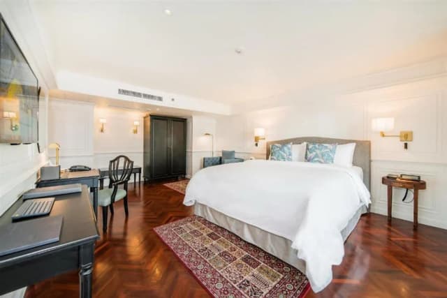 Akara Hotel Bangkok-Siam Suite King Room-9