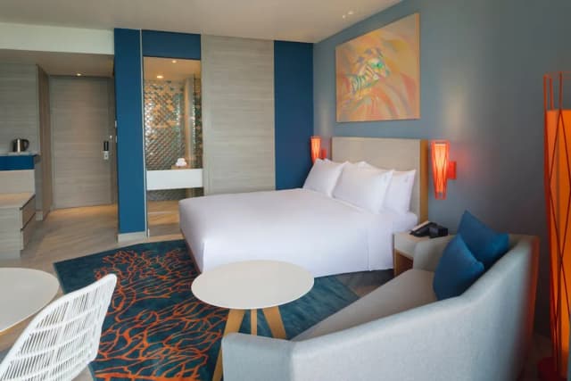 華欣瓦納納瓦度假村假日飯店 - IHG 飯店-標準客房, 1 張特大雙人床, 山景-4