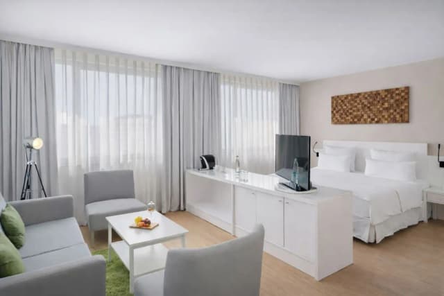 ホテル フランクフルト メッセ アフィリアテッド バイ メリア-Junior Suite (2 adults + 1 child)-7