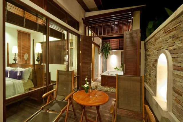 더 사란-스위트, 분사식 욕조-5