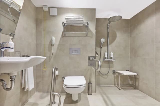 コナック ホテル タクスィム-ダブルルーム 車いす対応-6