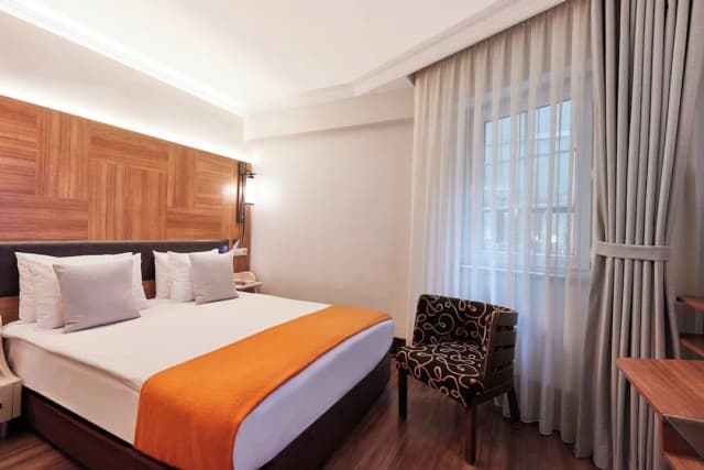 コナック ホテル タクスィム-ダブルルーム 車いす対応-4