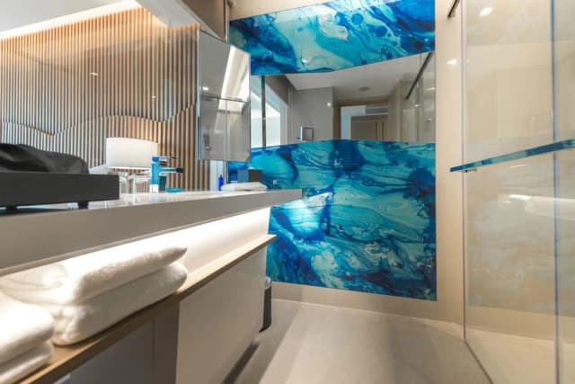 Mytt Hotel Pattaya-Deluxe Urban King Bed-4