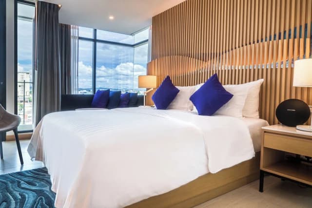 Mytt Hotel Pattaya-Urban Junior Suite-1