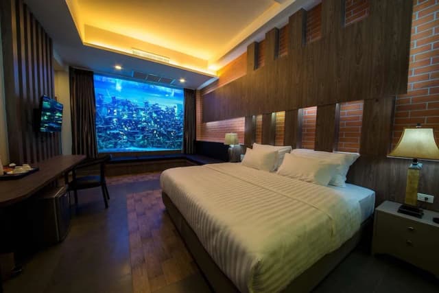 V20ブティックジャクージホテル-Aquarium Suite, 1 King Bed-1