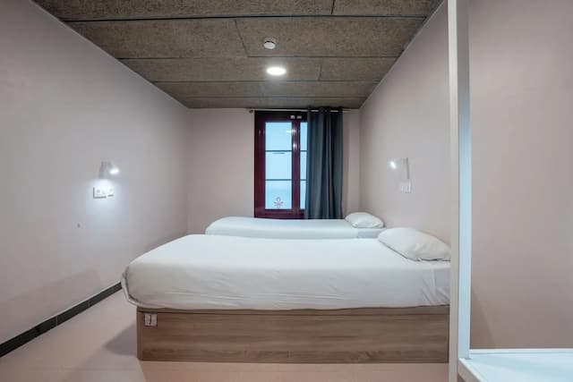 Ideal Youth Hostel-Double Room-1