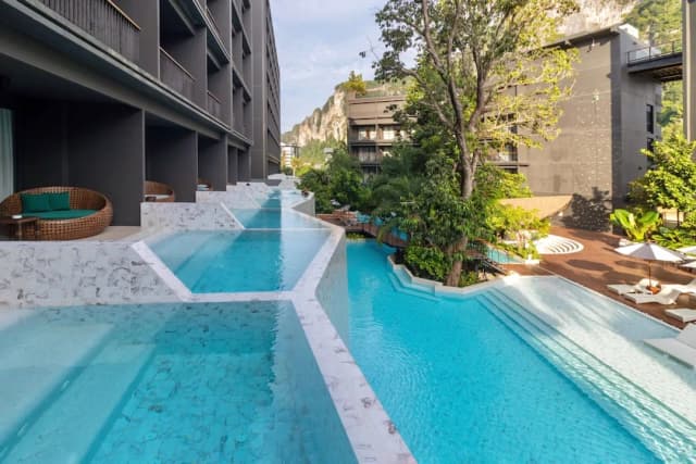 甲米帕南度假村 - SHA Extra Plus 認證-Deluxe pool View with Private Outdoor Whirlpool-8