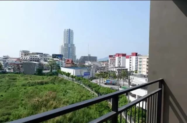 New Square Patong Hotel-Deluxe King Bed Room-13