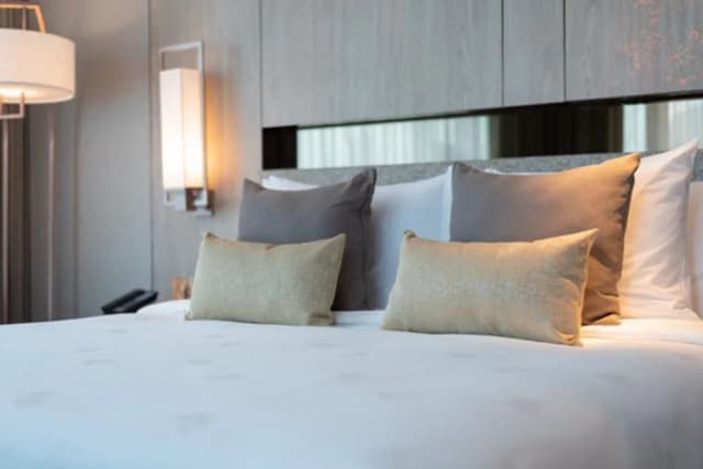 Hotel Nikko Bangkok-Superior King-3