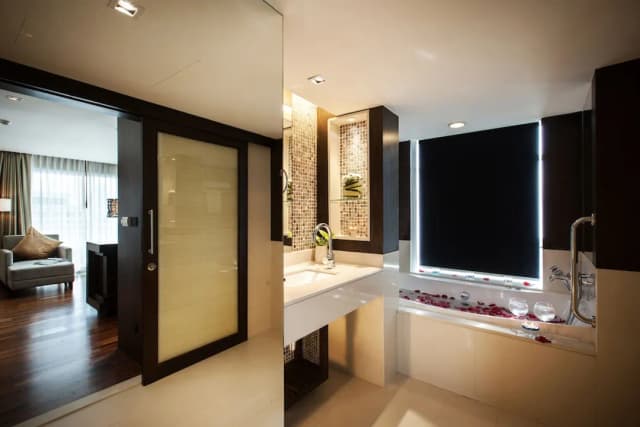 芭堤雅愛灣海灘度假村-Ocean View Suite-8