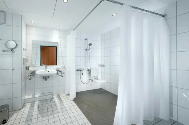 Best Western Premier IB Hotel Friedberger Warte-Executive, 1 King Bed, Accessible City View-5