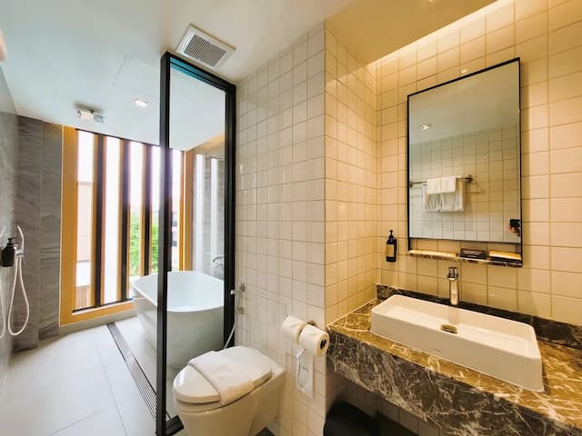 曼谷工匠飯店-豪華客房, 1 張特大雙人床, 陽台-4