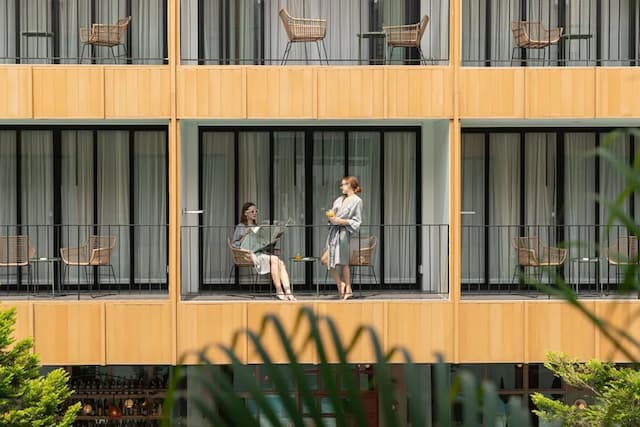 曼谷工匠飯店-普通套房, 1 張特大雙人床, 陽台, 泳池景觀-8