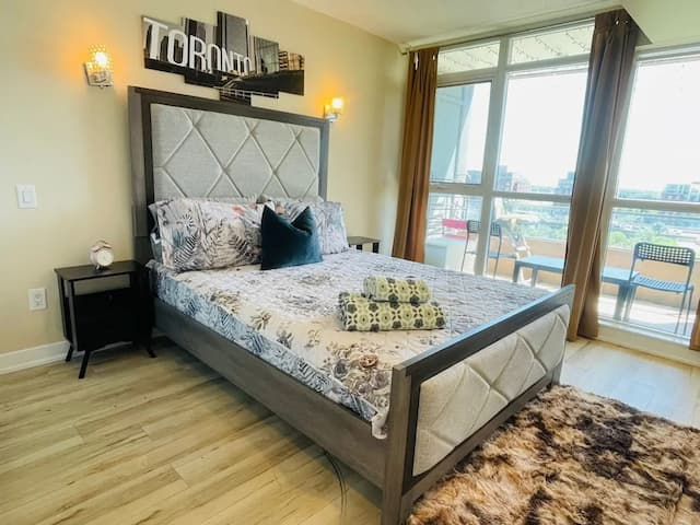 Waterfront Majesty Enclaves-精緻樓中樓客房-2