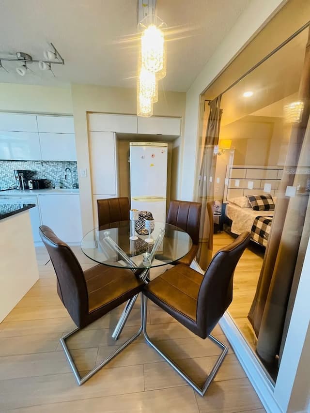 Waterfront Majesty Enclaves-精緻樓中樓客房-5