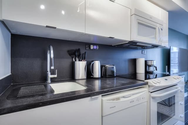 Waterfront Majesty Enclaves-精緻套房-7