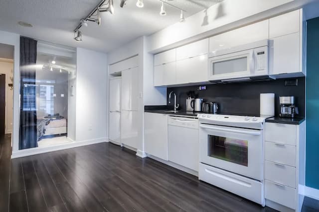 Waterfront Majesty Enclaves-精緻套房-6