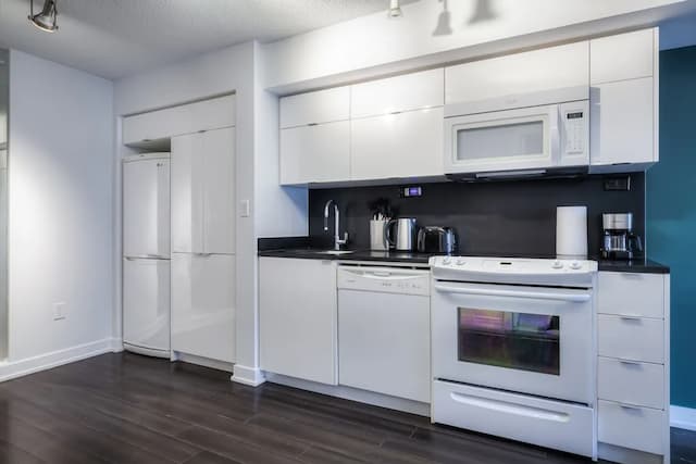 Waterfront Majesty Enclaves-精緻套房-9