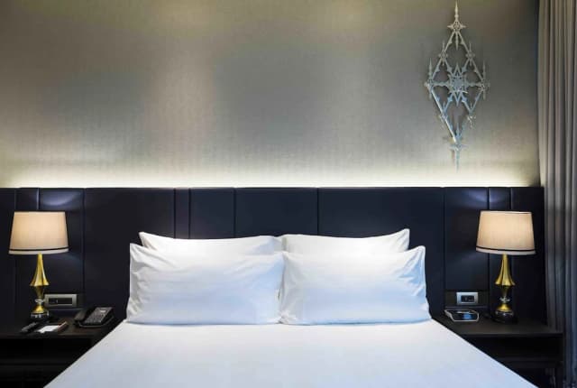 Chatrium Hotel Riverside Bangkok-Grand Deluxe King River View-3