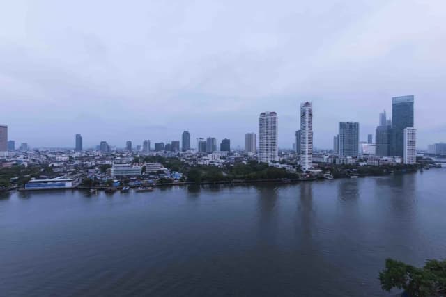 Chatrium Hotel Riverside Bangkok-Grand Deluxe King River View-6