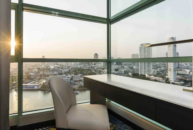 Chatrium Hotel Riverside Bangkok-One Bedroom Skyline Suite King Bed-4