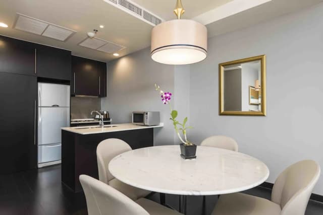 Chatrium Hotel Riverside Bangkok-Two Bedroom Club Suite City View-7