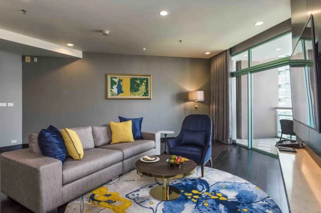 Chatrium Hotel Riverside Bangkok-Two Bedroom Club Suite City View-8