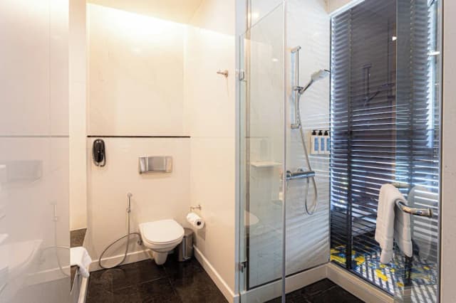 Chatrium Hotel Riverside Bangkok-One Bedroom Suite Twin City View-16