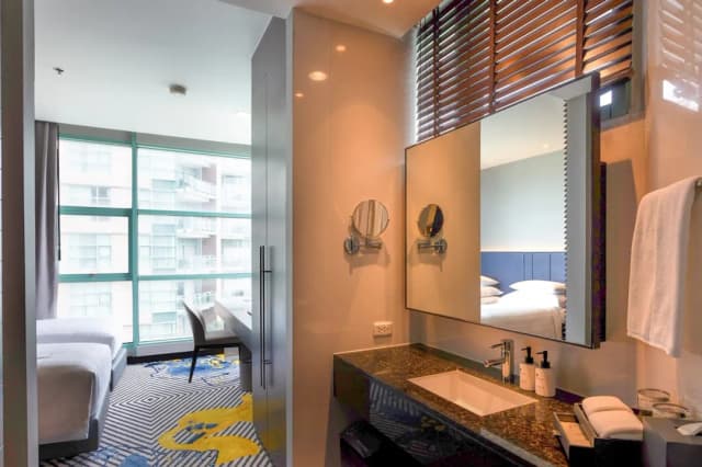 Chatrium Hotel Riverside Bangkok-One Bedroom Suite Twin City View-6