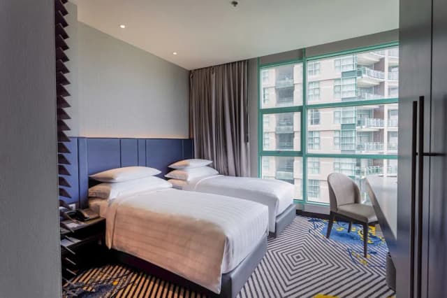 Chatrium Hotel Riverside Bangkok-One Bedroom Suite Twin City View-8