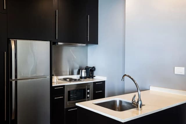 Chatrium Hotel Riverside Bangkok-One Bedroom Suite King City View-12