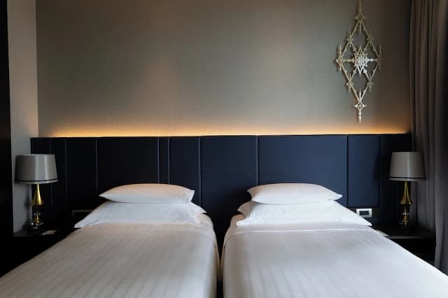 Chatrium Hotel Riverside Bangkok-Grand Deluxe Twin City View-8