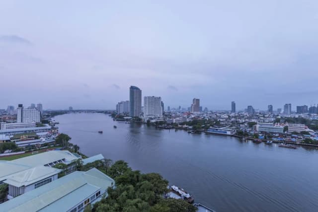 Chatrium Hotel Riverside Bangkok-Grand Deluxe Twin River View-4