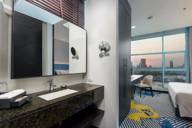 Chatrium Hotel Riverside Bangkok-One Bedroom Suite King River View-5