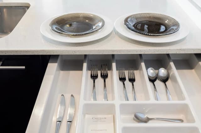 Chatrium Hotel Riverside Bangkok-One Bedroom Suite King River View-21