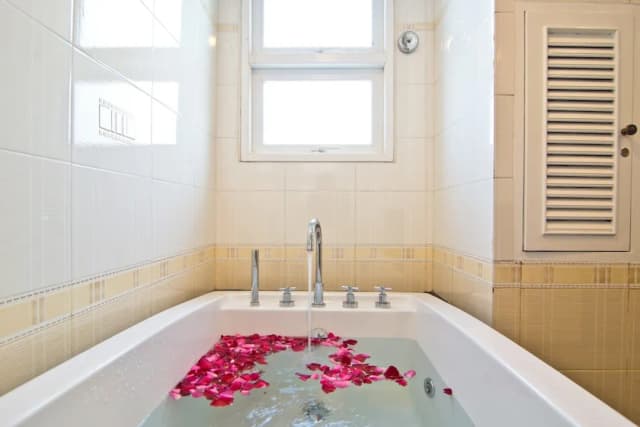 芭堤雅 LK 皇家套房酒店-Versace suite-15