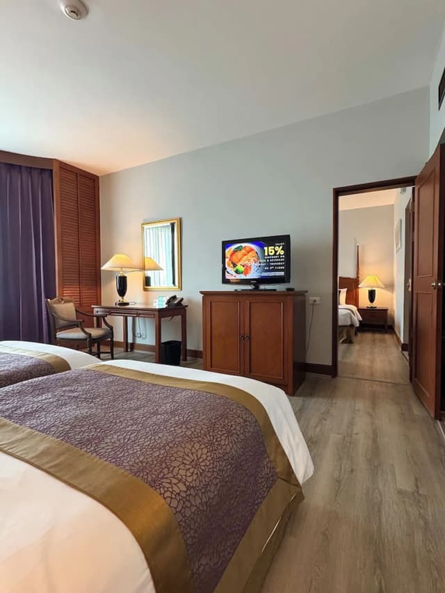 センチュリー・パーク・ホテル-デラックス ルーム-1