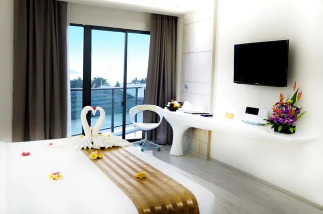 The Pattaya Discovery Beach Hotel Pattaya-Premier Room-5