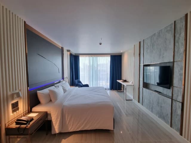The Pattaya Discovery Beach Hotel Pattaya-Deluxe Room (DEE Tower)-2